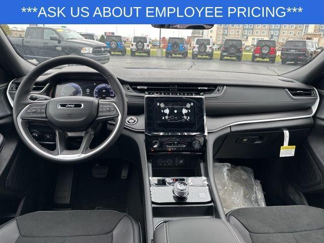new 2025 Jeep Grand Cherokee L car, priced at $41,030