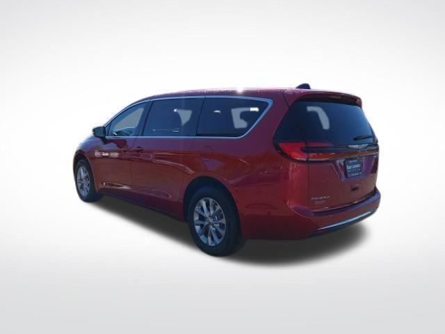 new 2025 Chrysler Pacifica car, priced at $42,915