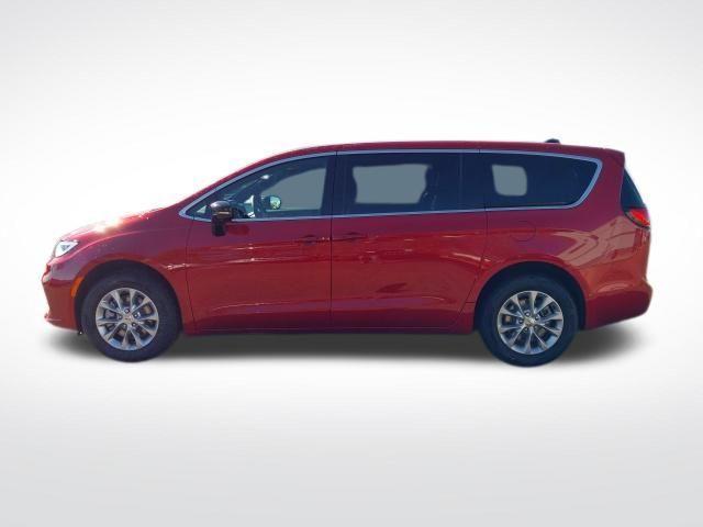 new 2025 Chrysler Pacifica car, priced at $42,915