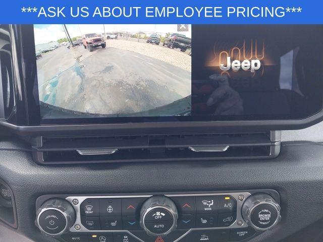 new 2025 Jeep Wrangler car, priced at $49,370