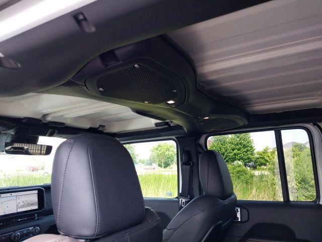 new 2025 Jeep Wrangler car, priced at $48,855