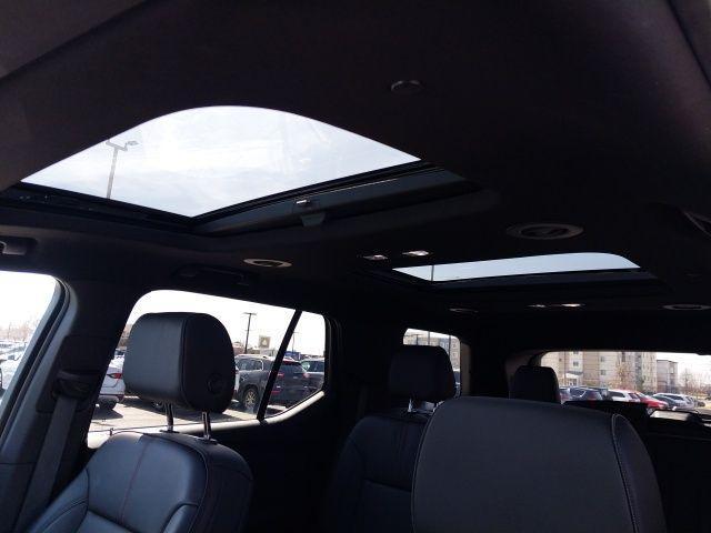 used 2023 Chevrolet Traverse car, priced at $33,995