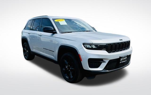 used 2022 Jeep Grand Cherokee car, priced at $27,795