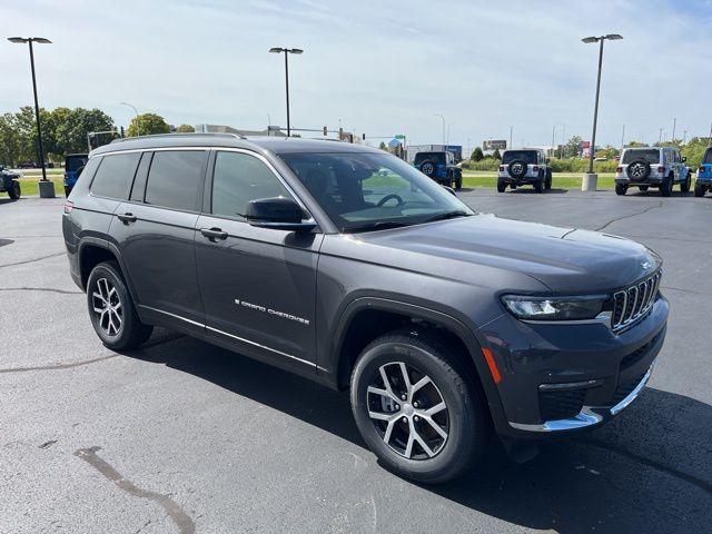 new 2024 Jeep Grand Cherokee L car, priced at $44,295