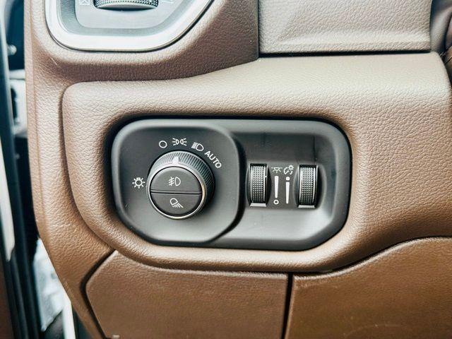 new 2025 Ram 2500 car, priced at $72,320