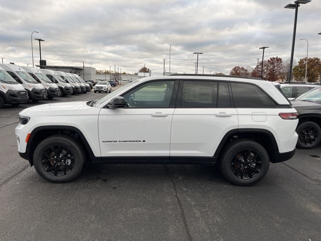 new 2024 Jeep Grand Cherokee car, priced at $38,430