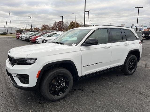 new 2024 Jeep Grand Cherokee car, priced at $38,430