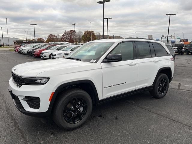 new 2024 Jeep Grand Cherokee car, priced at $38,430