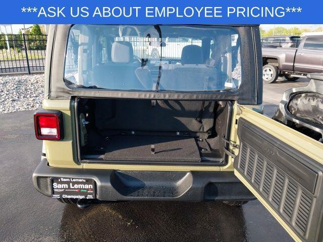 new 2025 Jeep Wrangler car, priced at $30,185