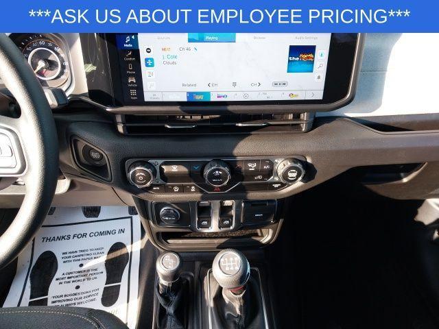 new 2025 Jeep Wrangler car, priced at $30,185