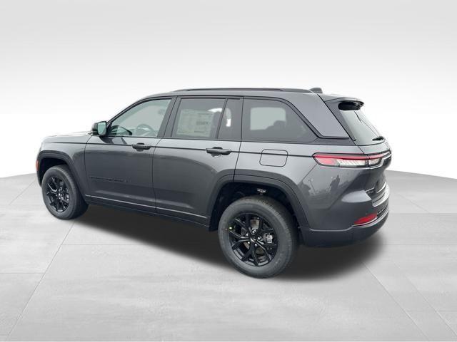 new 2025 Jeep Grand Cherokee car, priced at $39,530