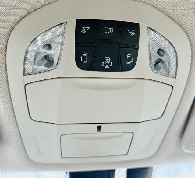 used 2018 Chrysler Pacifica car, priced at $15,086