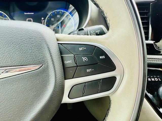 used 2018 Chrysler Pacifica car, priced at $15,086