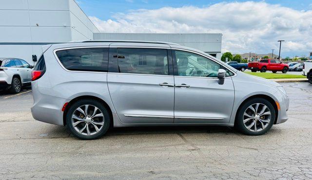 used 2018 Chrysler Pacifica car, priced at $15,086