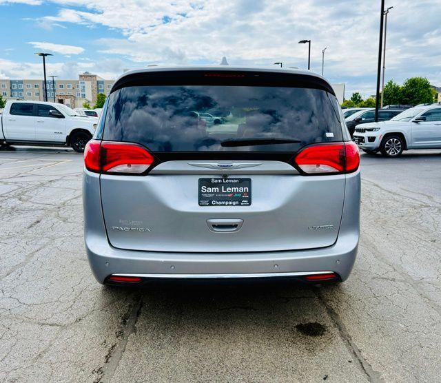 used 2018 Chrysler Pacifica car, priced at $15,086