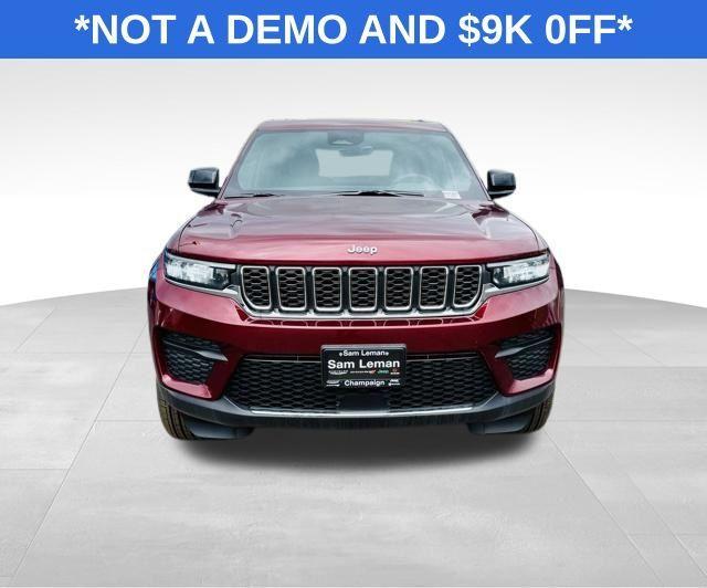 new 2025 Jeep Grand Cherokee car, priced at $34,970