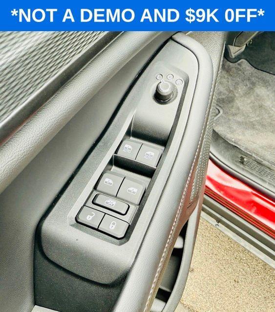 new 2025 Jeep Grand Cherokee car, priced at $34,970
