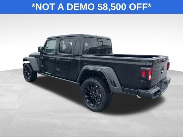 new 2025 Jeep Gladiator car, priced at $34,885