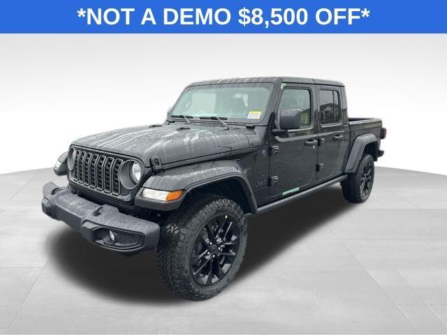 new 2025 Jeep Gladiator car, priced at $34,885