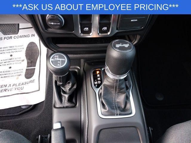 new 2025 Jeep Wrangler car, priced at $34,480