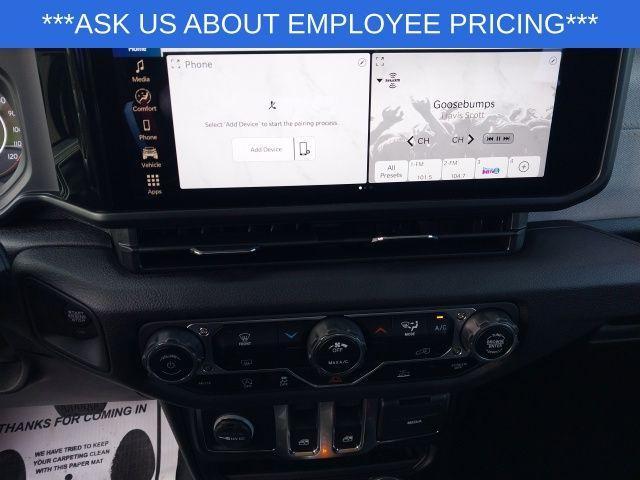 new 2025 Jeep Wrangler car, priced at $34,480