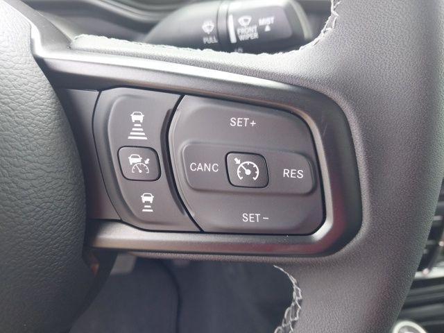 new 2025 Jeep Gladiator car, priced at $41,090