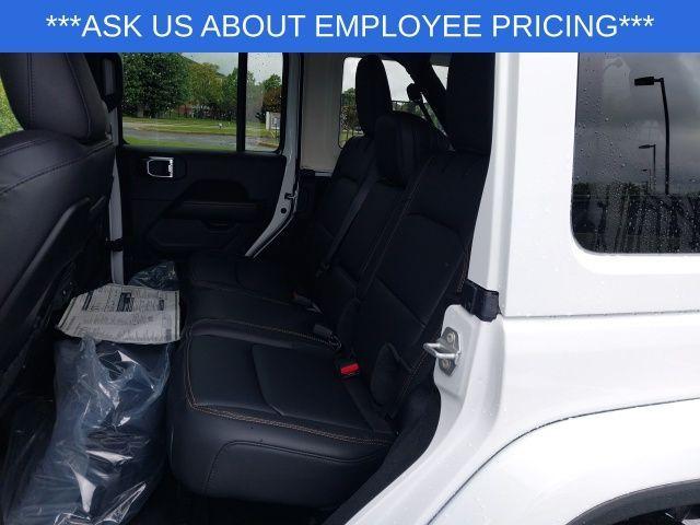 new 2025 Jeep Wrangler car, priced at $47,355