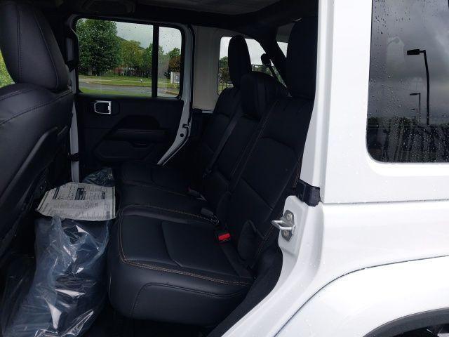 new 2025 Jeep Wrangler car, priced at $46,355