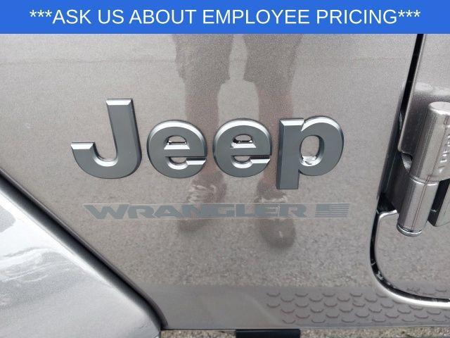new 2025 Jeep Wrangler car, priced at $53,875