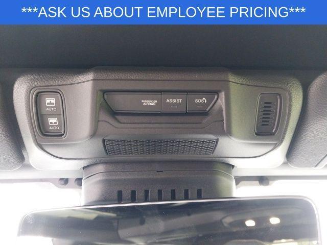 new 2025 Jeep Wrangler car, priced at $53,875