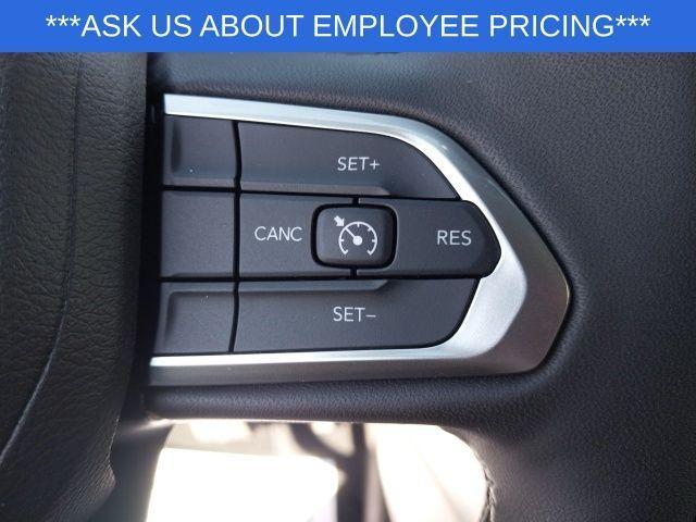 new 2025 Jeep Compass car, priced at $25,360