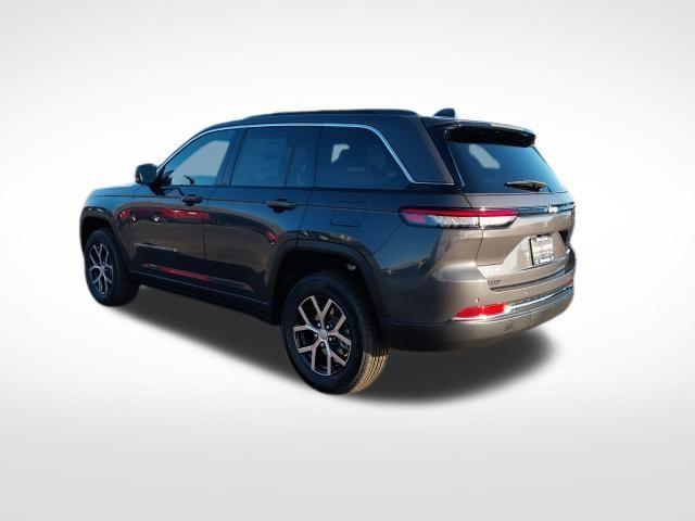 new 2025 Jeep Grand Cherokee car, priced at $41,290