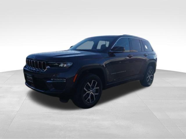 new 2025 Jeep Grand Cherokee car, priced at $40,790