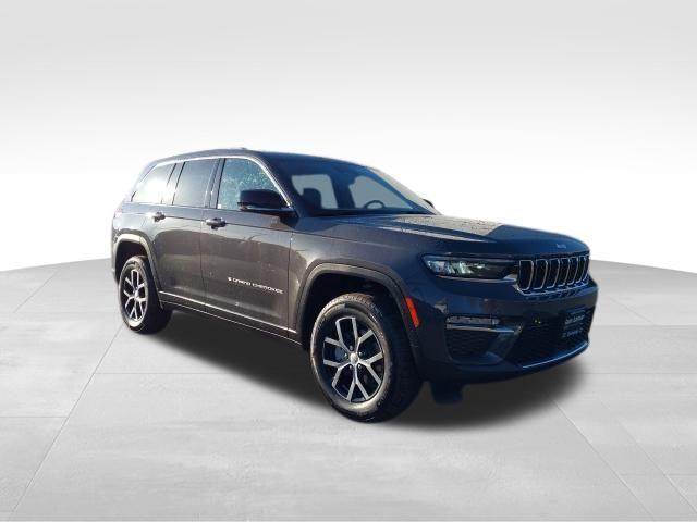 new 2025 Jeep Grand Cherokee car, priced at $40,790
