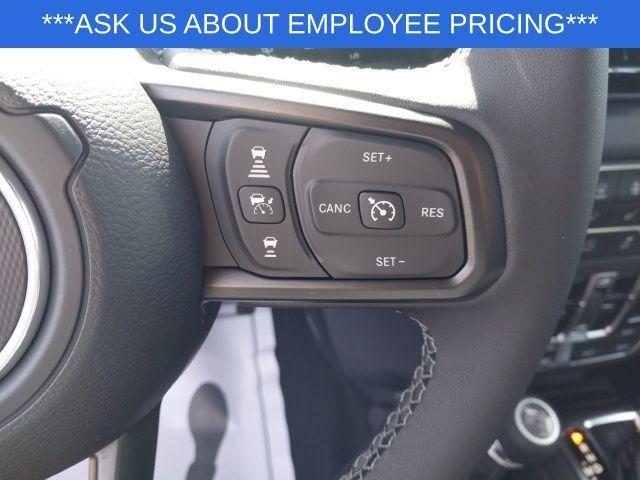 new 2025 Jeep Wrangler car, priced at $60,590