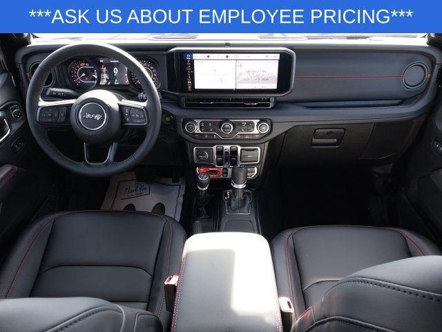 new 2025 Jeep Wrangler car, priced at $60,590