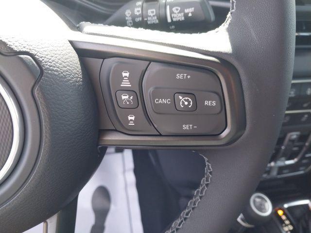 new 2025 Jeep Wrangler car, priced at $57,590