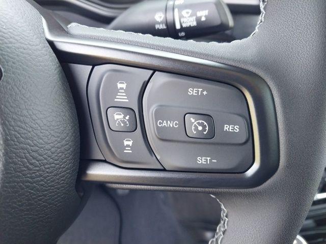 new 2025 Jeep Gladiator car, priced at $41,685