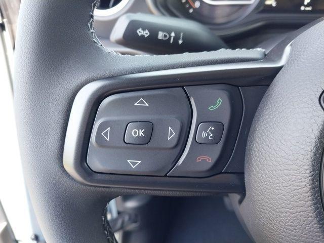 new 2025 Jeep Gladiator car, priced at $41,685