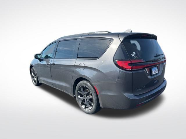 used 2021 Chrysler Pacifica car, priced at $25,900