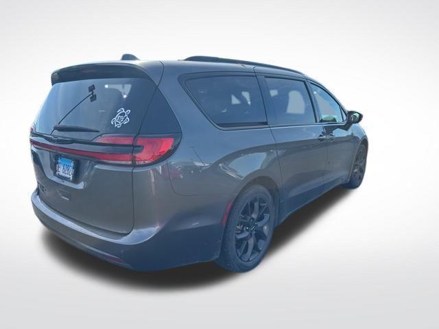 used 2021 Chrysler Pacifica car, priced at $25,900