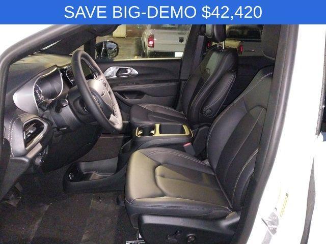 new 2025 Chrysler Pacifica car, priced at $42,420
