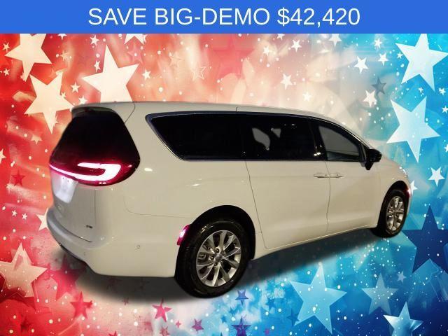 new 2025 Chrysler Pacifica car, priced at $42,420