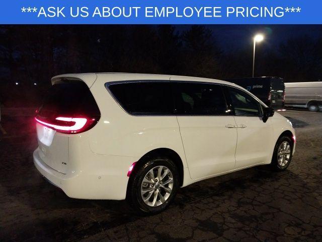 new 2025 Chrysler Pacifica car, priced at $42,420