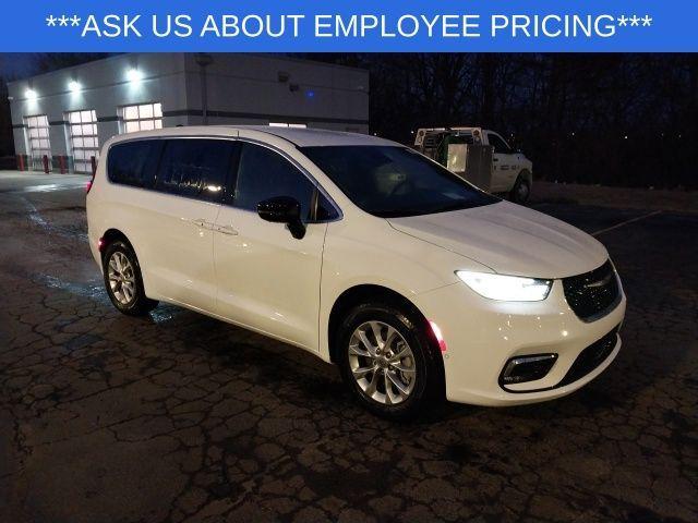 new 2025 Chrysler Pacifica car, priced at $42,420