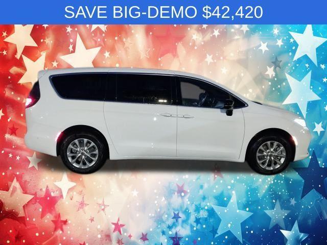 new 2025 Chrysler Pacifica car, priced at $42,420