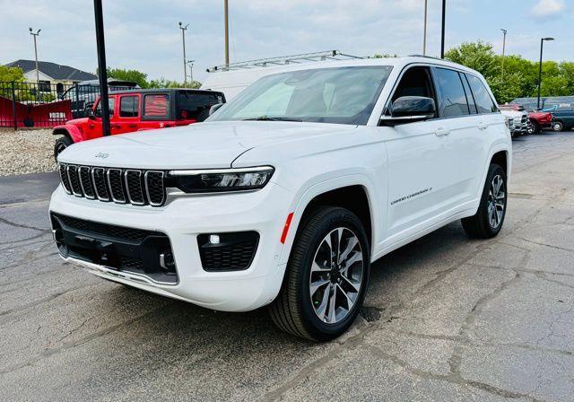 used 2025 Jeep Grand Cherokee car, priced at $53,900