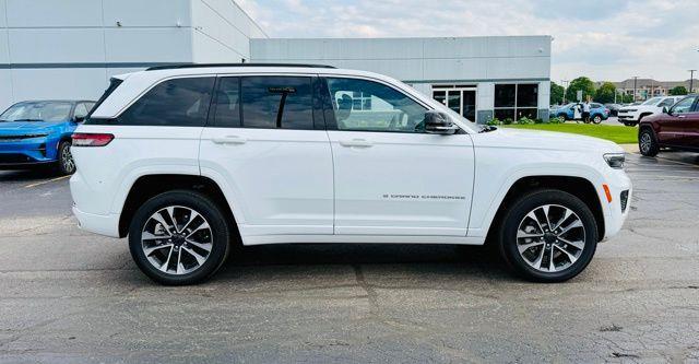 used 2025 Jeep Grand Cherokee car, priced at $53,900