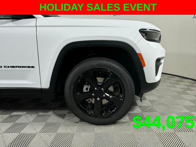 new 2024 Jeep Grand Cherokee car, priced at $44,075