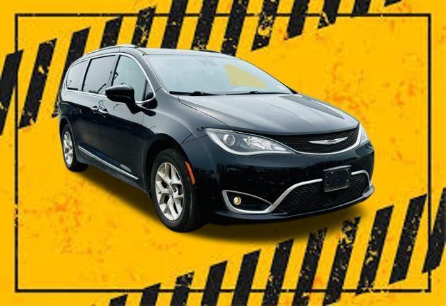 used 2020 Chrysler Pacifica car, priced at $17,895